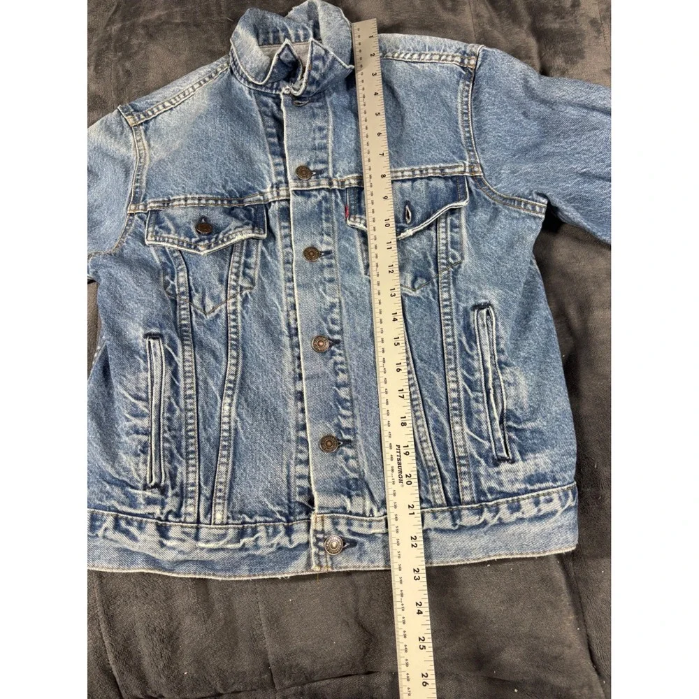 Vintage Levis Denim Trucker Jacket Light Wash Distressed Blue Mens Small 6241 - Picture 5 of 8